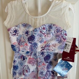 Motion wear NWT Girls Dance Set